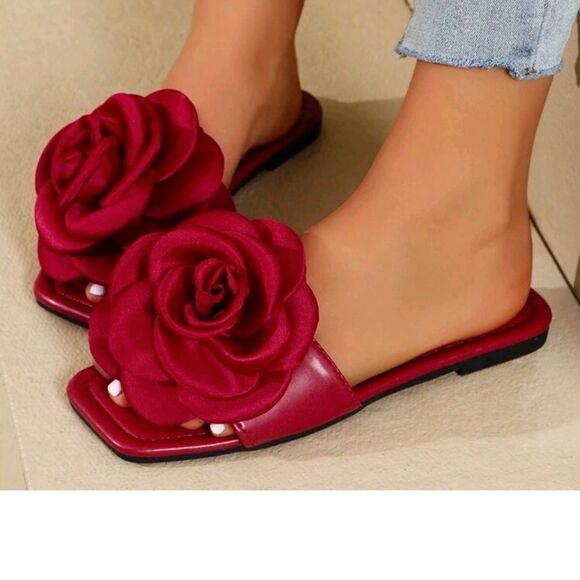 Red Roses Sandals 7.5 - Picture 3 of 5
